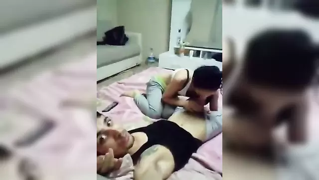 Кумычка отсосала парню после селфи